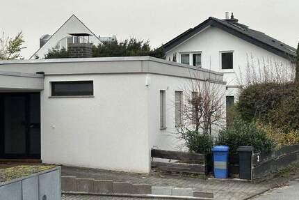 Freistehendes Einfamilienhaus (Bungalow) mit Garage in Seeheim-Jugenheim 6 zimmer