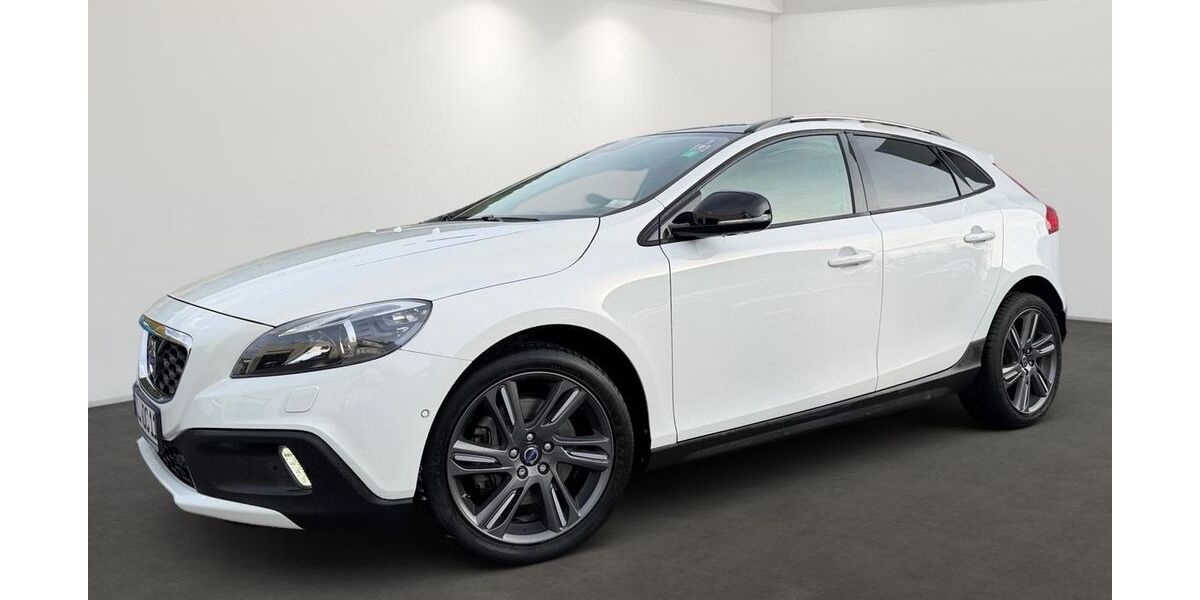 Volvo V40 Cross Country 98.000 km 13.880 &euro; Dillenburg 35684