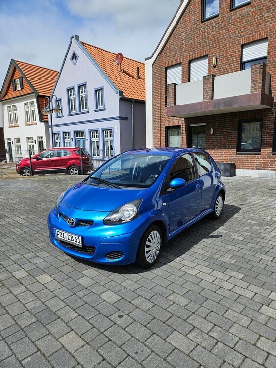 Toyota Aygo 90.000 km 3.900 € Jever 26441