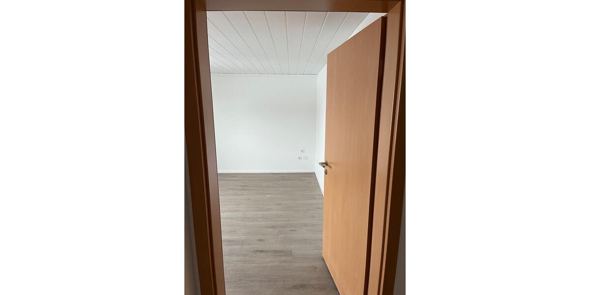 Dachgeschoßwohnung Ingolstadt Münchener Straße - 3 Zimmer, 57 m&sup2;, 770&euro; | Angebot:26312150
