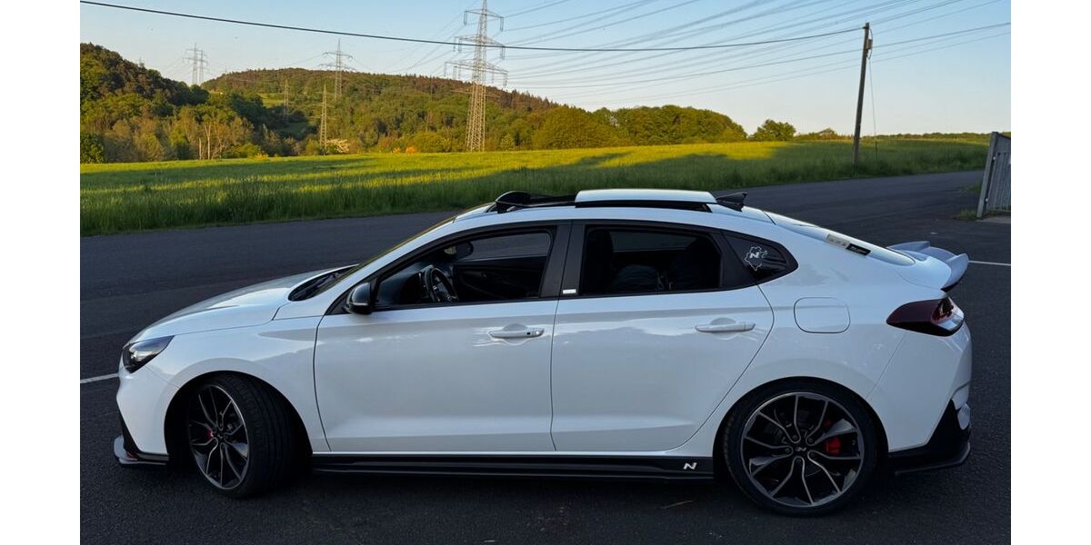 Hyundai i30 113.800 km 19.900 &euro; Daaden 57567