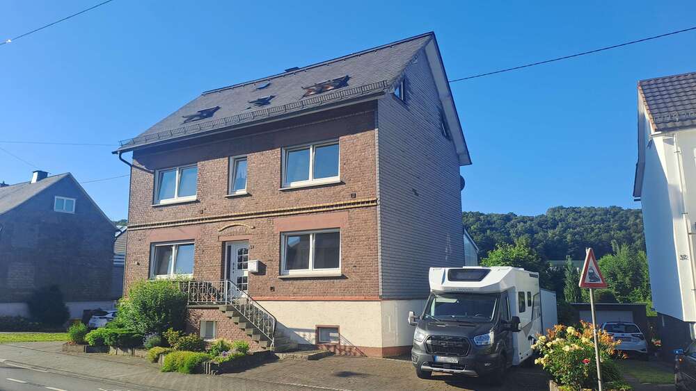 Einfamilienhaus Neunkirchen - 12 Zimmer, 169 m&sup2;, 199.000&euro; | Angebot:25403999