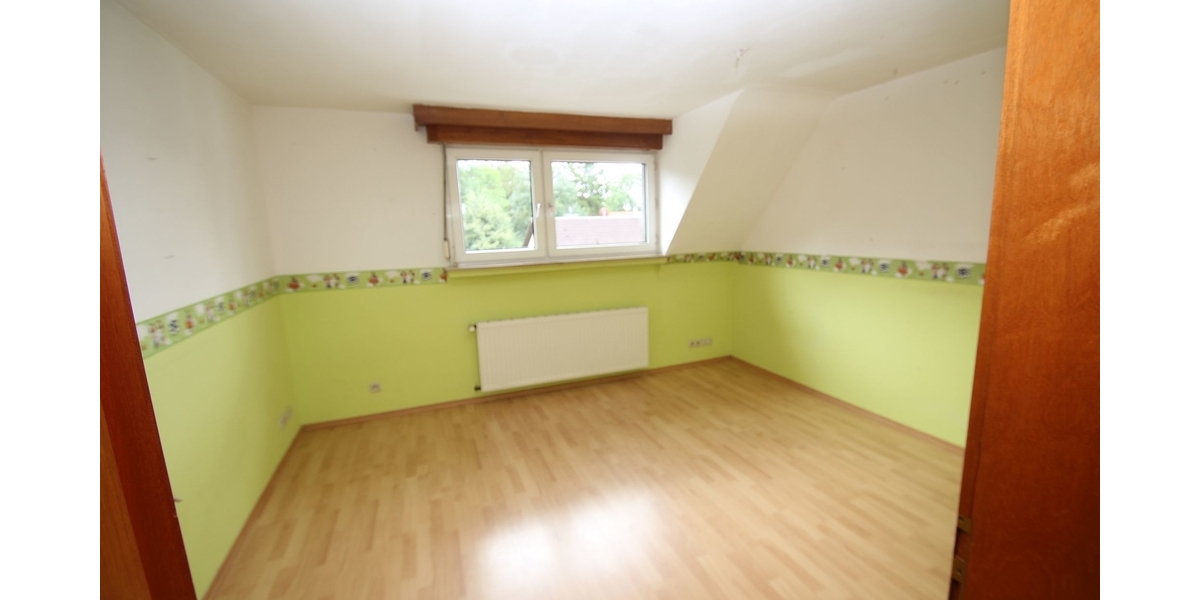 Stilvoll wohnen auf zwei Etagen – Maisonette-Wohnung mit 6 Zimmern, 2 Balkonen und Wintergarten in Hürth-Gleuel! 6 zimmer