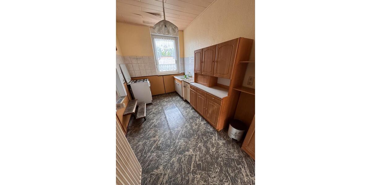 Mehrfamilienhaus, Wohnhaus Tangerhütte - 8 Zimmer, 220 m&sup2;, 155.000&euro; | Angebot:26394678