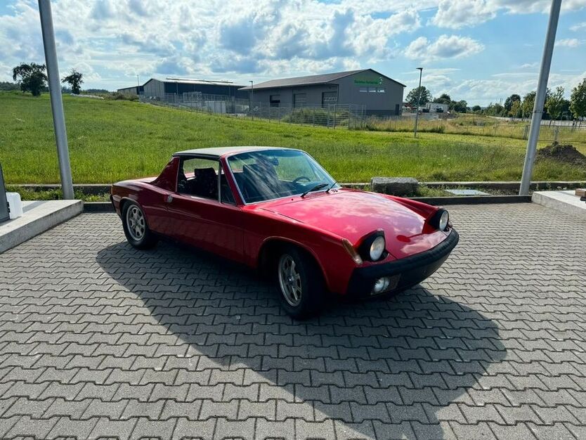 914