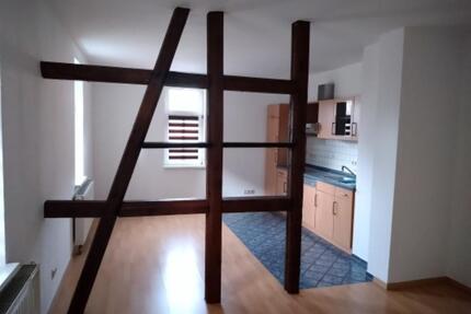 2-Raum Wohnung, Top Lage, inkl. Einbauküche & Carport