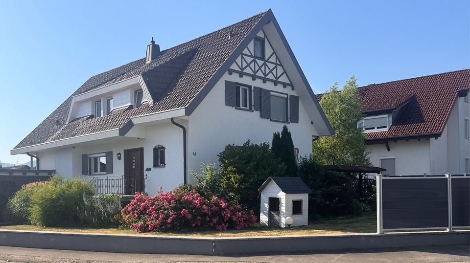 Einfamilienhaus Lauchringen - 7 Zimmer, 175 m&sup2;, 699.000&euro; | Angebot:26986016