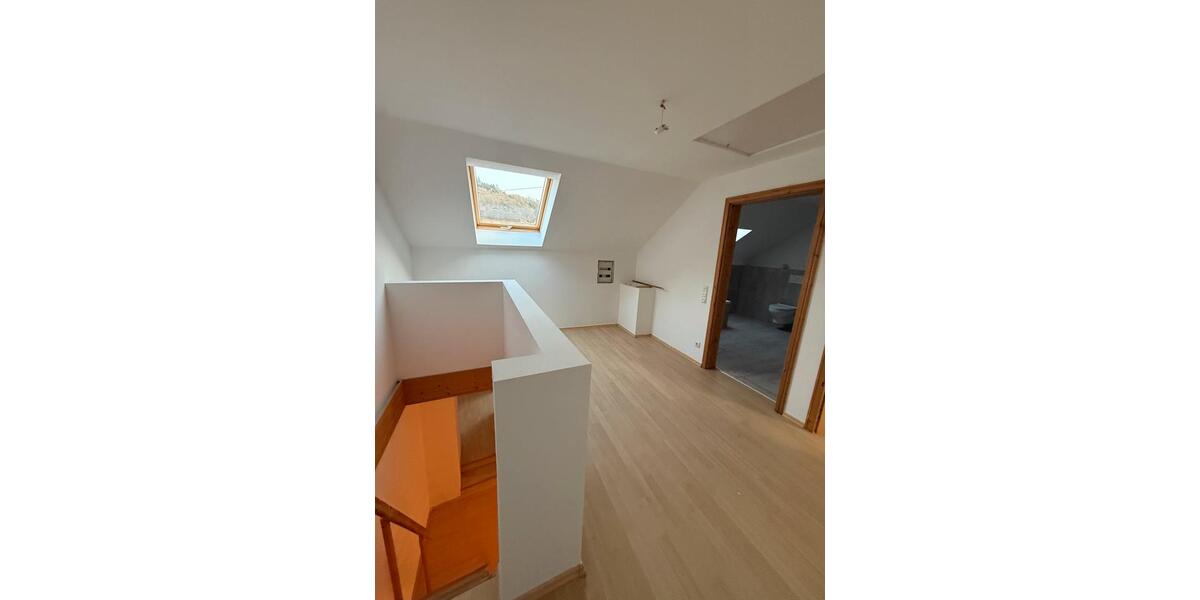 Reihenhaus Fell - 5.5 Zimmer, 150 m&sup2;, 1.290&euro; | Angebot:25501552