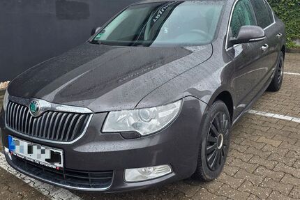 Skoda Superb 180.000 km 6.666 &euro; Röhrsdorf 09247
