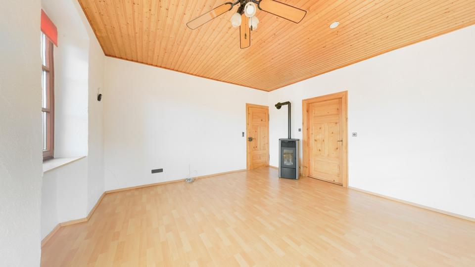 Einfamilienhaus Elztal - 5 Zimmer, 104 m&sup2;, 1.200&euro; | Angebot:24650004