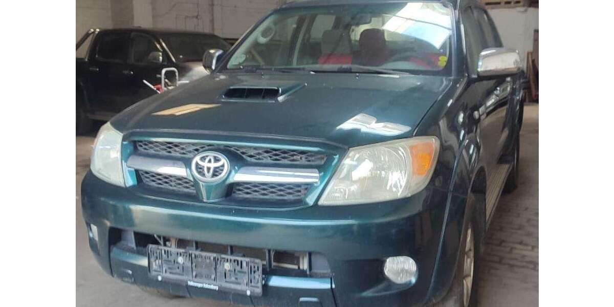 Toyota Hilux 405.132 km 8.490 &euro; Hamburg 20537