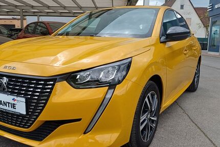 Peugeot 208 33.200 km 16.490 &euro; Hersbruck 91217