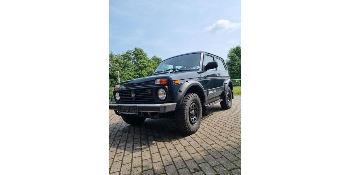 Lada Taiga 80.000 km 12.000 € Dissen 49201
