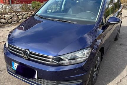 VW Touran 52.500 km 25.900 &euro; Schenefeld 22869