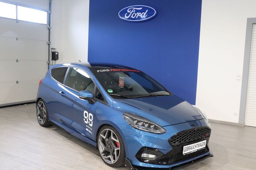 Ford Fiesta 88.990 km 15.950 € Beverungen 37688