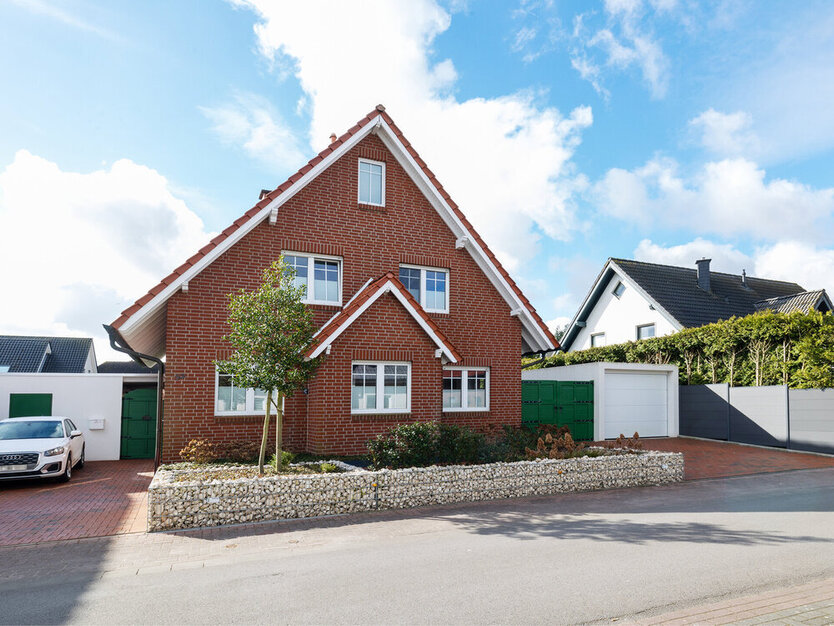Modernisiertes Einfamilienhaus mit Pool in toller Lage von Hopsten!
