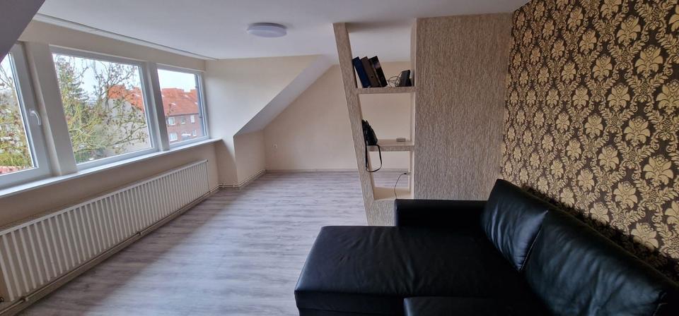Dachgeschoßwohnung Wilhelmshaven Heppens - 3 Zimmer, 75 m&sup2;, 67.900&euro; | Angebot:26042698