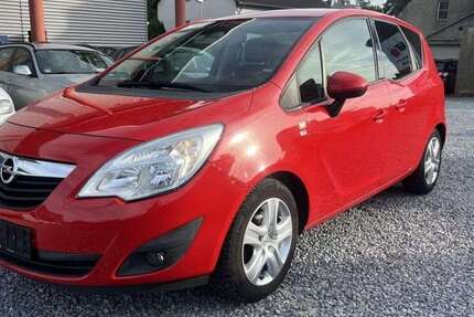 Opel Meriva 145.100 km 2.499 &euro; Paderborn 33100