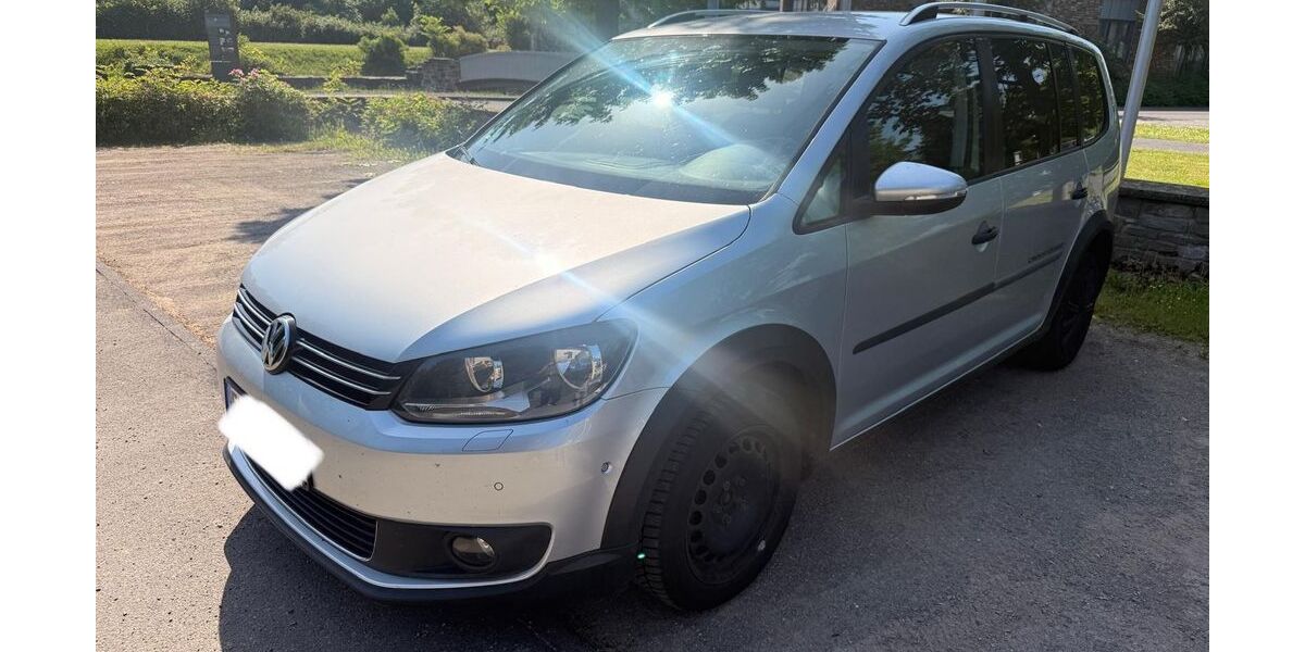 VW Touran 240.000 km 5.500 &euro; Euskirchen 53879