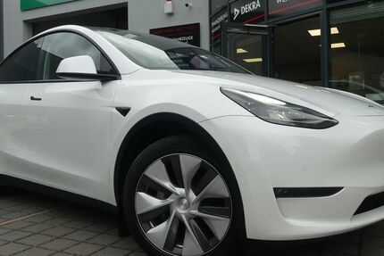 Tesla Model Y 37.233 km 36.400 &euro; Berlin 13156