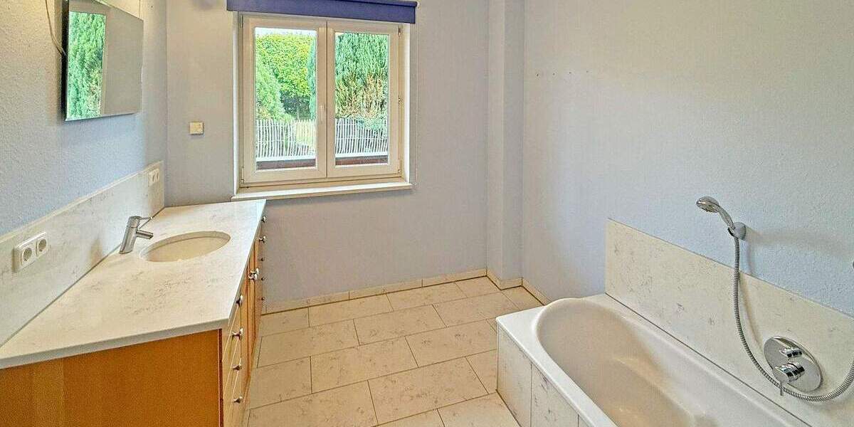 Einfamilienhaus Högersdorf - 4 Zimmer, 170 m&sup2;, 1.500&euro; | Angebot:25278787