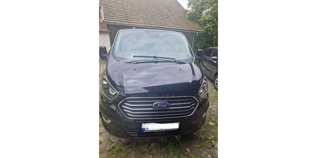 Ford Tourneo Custom 56.000 km 31.980 &euro; Waldmünchen 93449