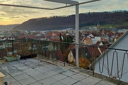 Helle 110 m2 Wohnung mit großer Dachterrasse in Ebingen 4 zimmer