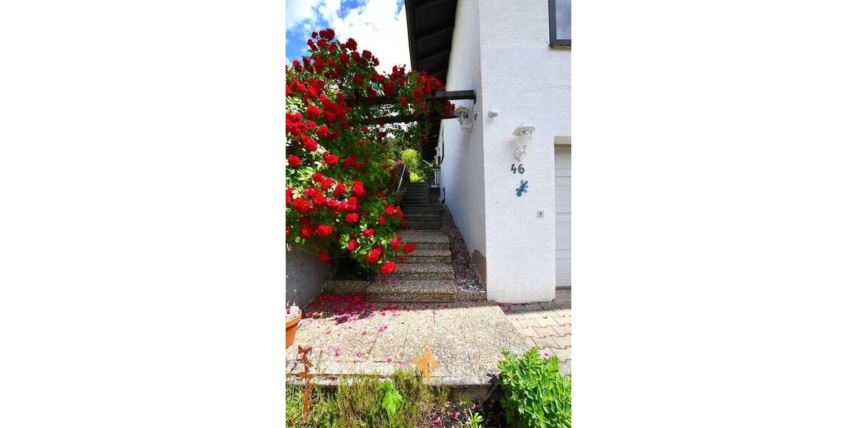 Einfamilienhaus Bad König - 7 Zimmer, 175 m&sup2;, 439.000&euro; | Angebot:26886865