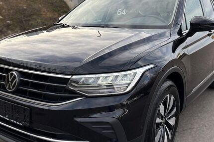 VW Tiguan 73.000 km 25.900 &euro; Essingen­­­ 73457