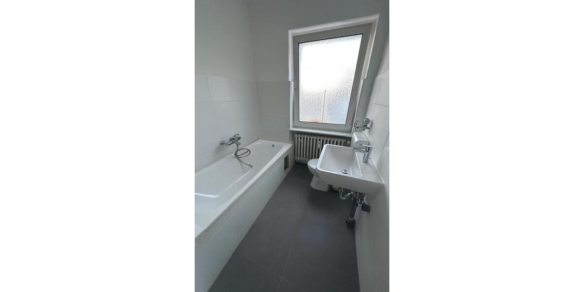 Frisch sanierte 2-Zimmer Wohnung in zentraler Lage in Helmstedt 3 zimmer