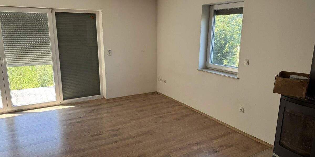 Doppelhaushälfte Eichendorf Pitzling - 4 Zimmer, 131 m&sup2;, 1.200&euro; | Angebot:25803299