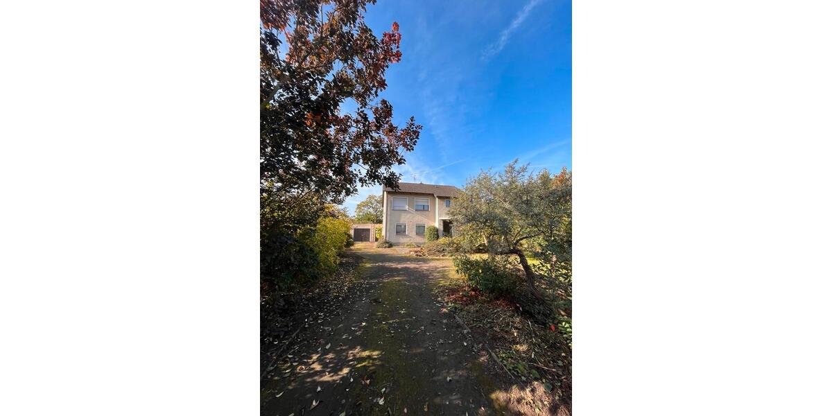 Einfamilienhaus Alfter - 10 Zimmer, 160 m&sup2;, 1.500&euro; | Angebot:25307305