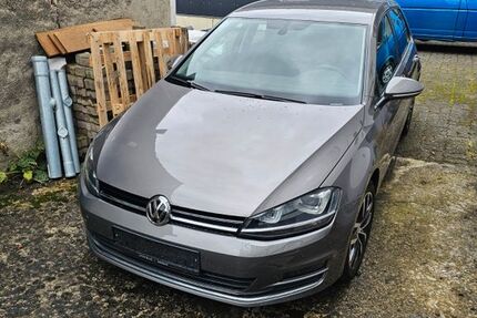 VW Golf 105.000 km 11.900 &euro; Detmold 32760