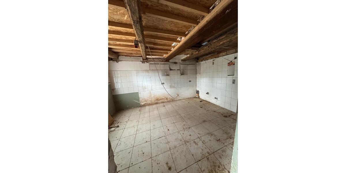 Einfamilienhaus Boffzen - 8 Zimmer, 1.000 m&sup2;, 129.000&euro; | Angebot:26416224