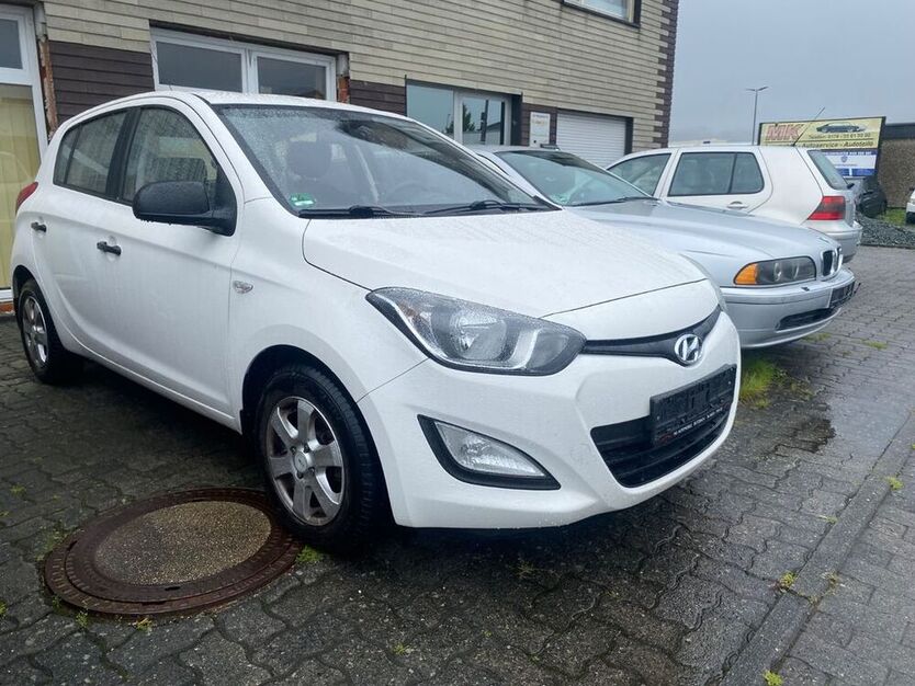 i20