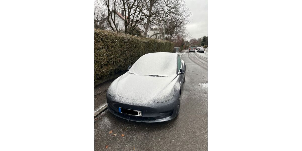 Tesla Model 3 65.400 km 23.000 &euro; München 81375
