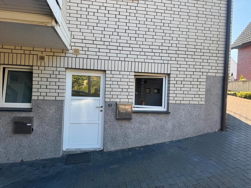 Sehr schöne, kleinen, gemütlich Wohnung