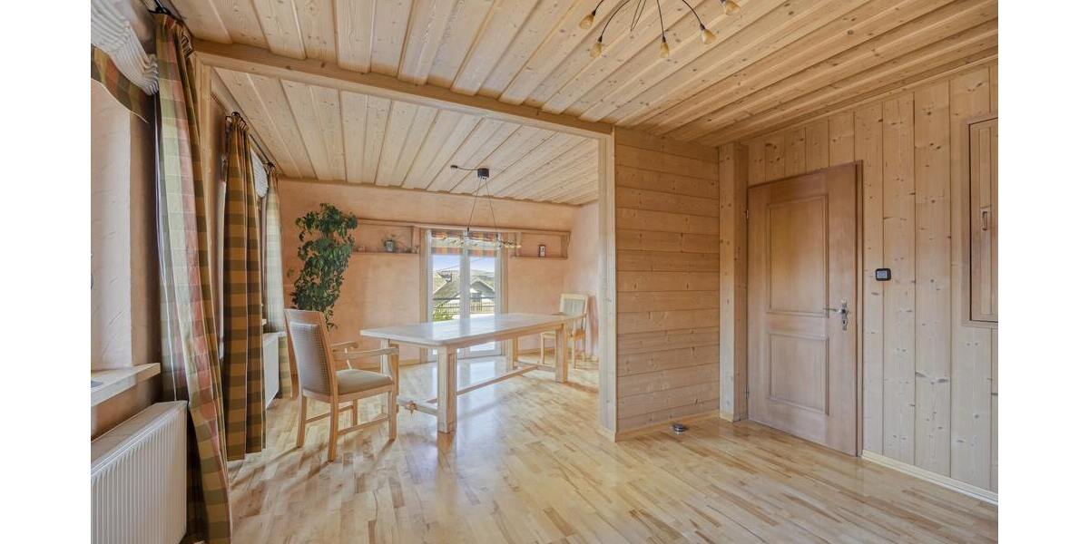 Gepflegtes Einfamilienhaus mit großem Garten 5 zimmer