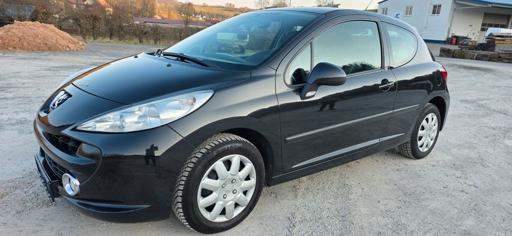Peugeot 207 148.300 km 1.500 &euro; Partenstein 97846