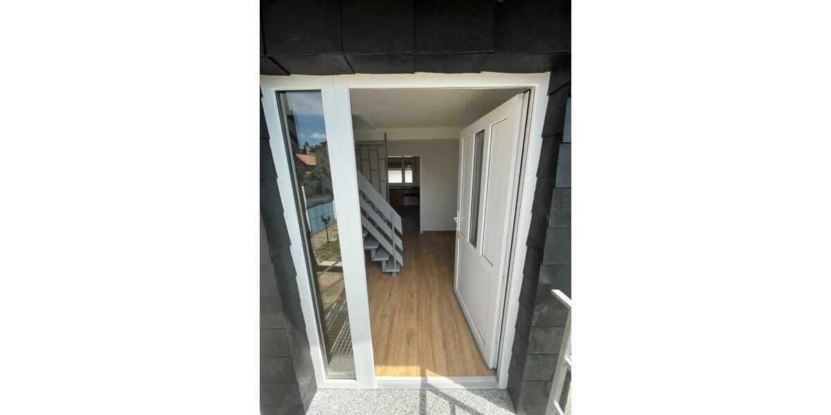 Erstbezug nach Sanierung: Helle 2,5-Zimmer-Wohnung 2.5 zimmer