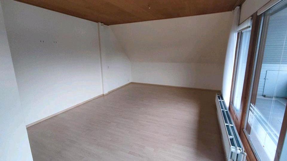 Dachgeschoßwohnung Flensburg Altstadt - 2 Zimmer, 84 m&sup2;, 950&euro; | Angebot:26316148