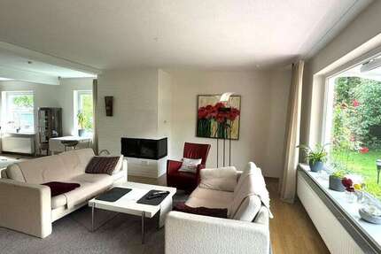 Haus zum Mieten in Groß Grönau 2.200 € 163 m²