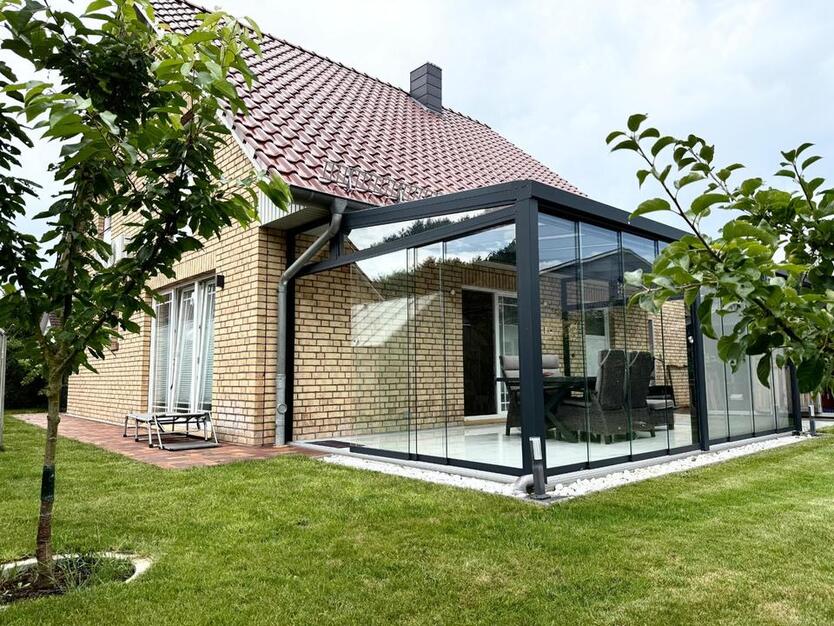 Modernes Einfamilienhaus mit Wintergarten, Garten & Smart-Home – ideal für Familien oder Paare