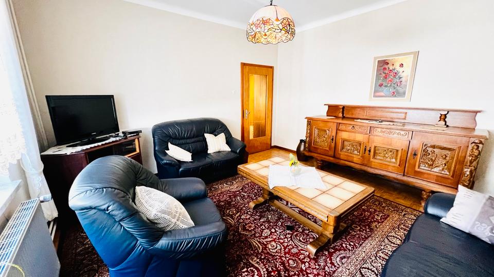 Einfamilienhaus Bexbach - 7 Zimmer, 140 m&sup2;, 195.000&euro; | Angebot:26888783