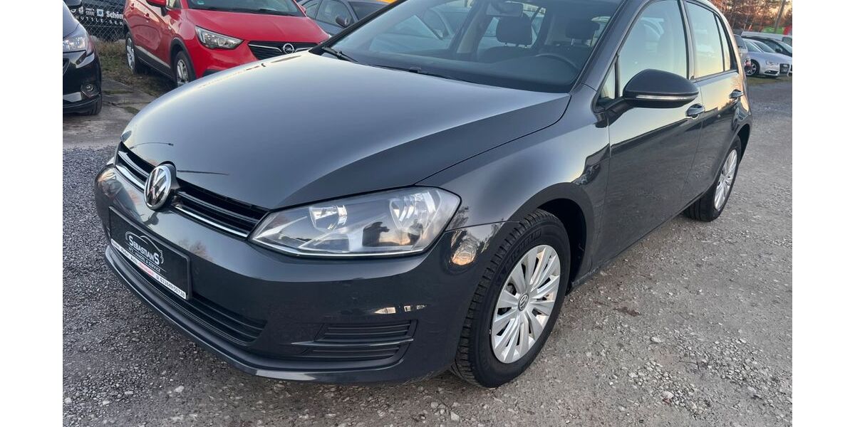 VW Golf 190.000 km 6.999 &euro; Neuseddin bei Berlin 14554