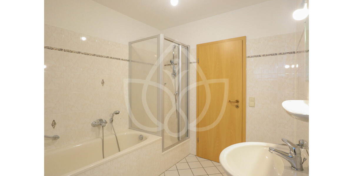 Zweifamilienhaus mit 6 Zimmer in Glienicke,Nordbahn - Zweifamilienhaus Glienicke/Nordbahn Nordbahn | Angebot:27029271