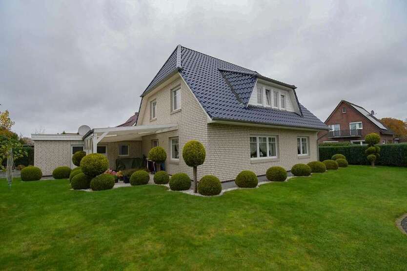 Haus zum Kaufen in Edewecht 470.000 € 120.53 m²