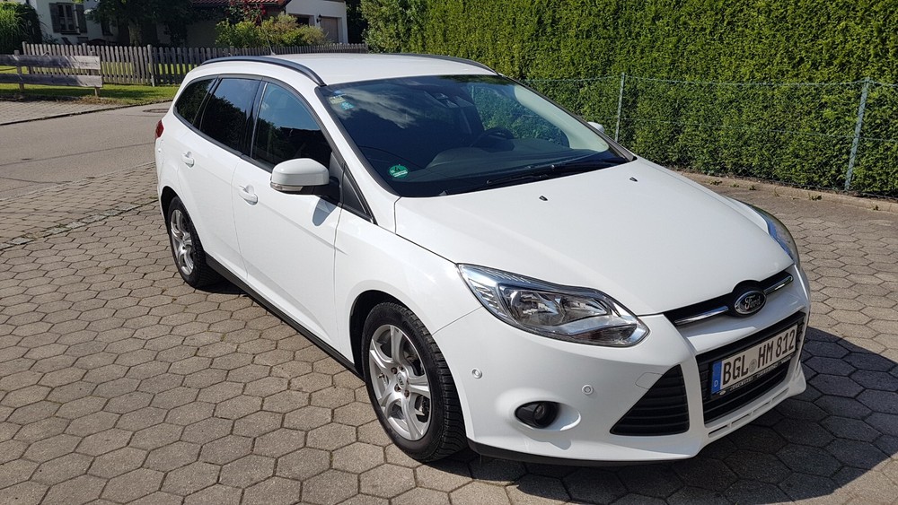 Ford Focus Kombi 138.000 km 5.800 € Ainring 83404