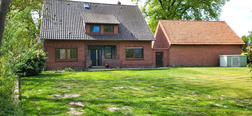Mehrfamilienhaus, Wohnhaus Stolzenau - 7 Zimmer, 197 m&sup2;, 340.000&euro; | Angebot:26416256