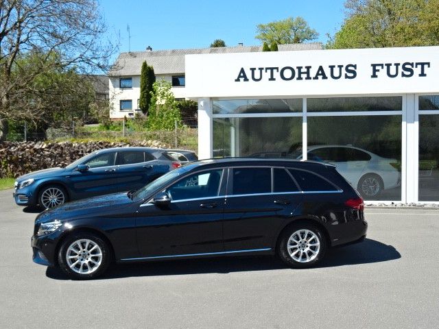 Mercedes-Benz C 180 124.000 km 17.900 &euro; Hattert 57644